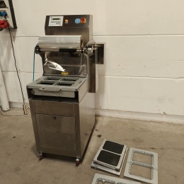 Duniform DF44 semi-automatic MAP tray sealers